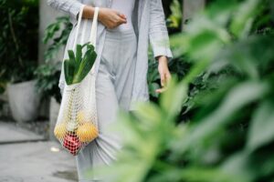 Sostenibilità lifestyle 2026: come cambiano consumi, moda e mobilità