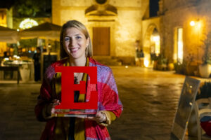Federica Sazzini vince il Premio Inedito de L’Espresso con il romanzo “La Massaggiatrice”